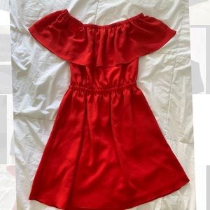 Aritzia/Wilfred Off the Shoulder Dress